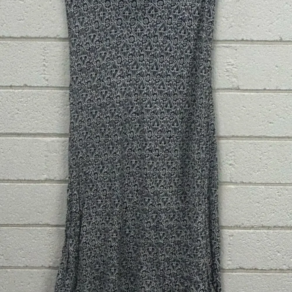 Angie Black Floral Print Midi Skirt size M - Picture 6 of 8